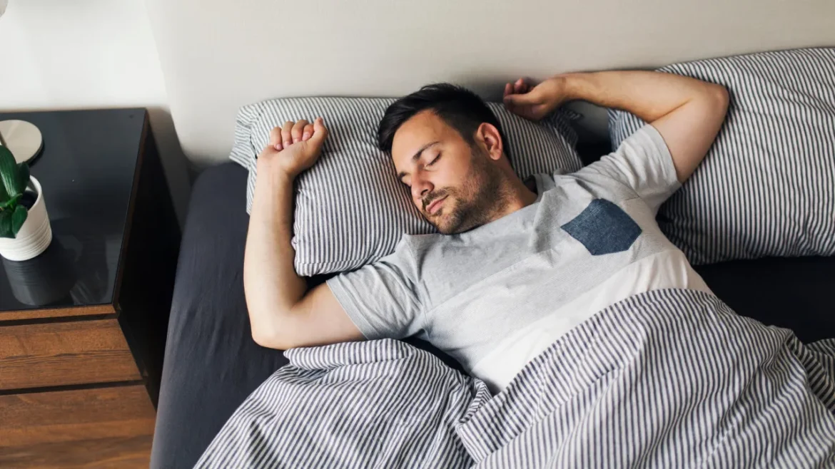 Oncologista alerta para hábito noturno que o deve levar a marcar consulta