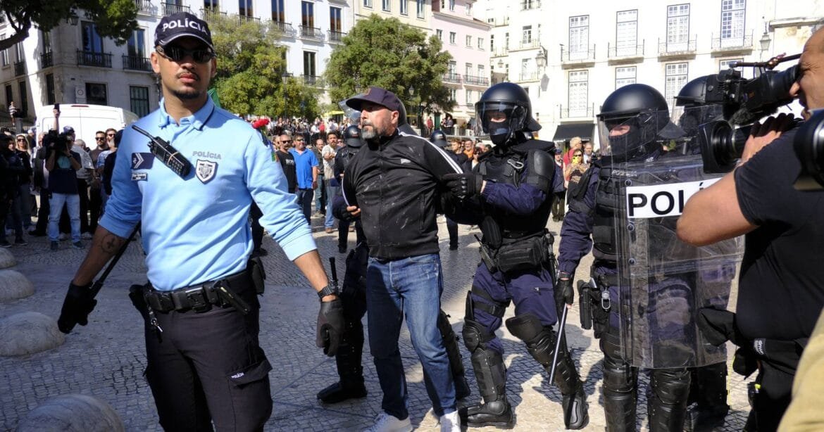 Polícia prendeu Mário Machado em casa e levou-o para o Estabelecimento Prisional de Lisboa