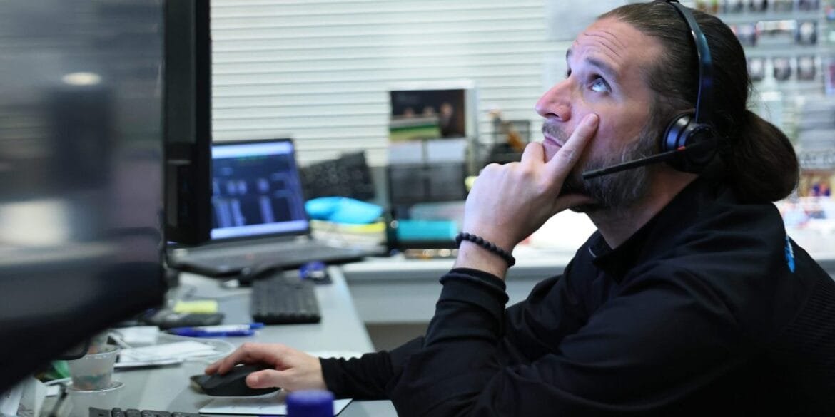 Stock rally loses steam as courts swing back and forth on Trump tariffs