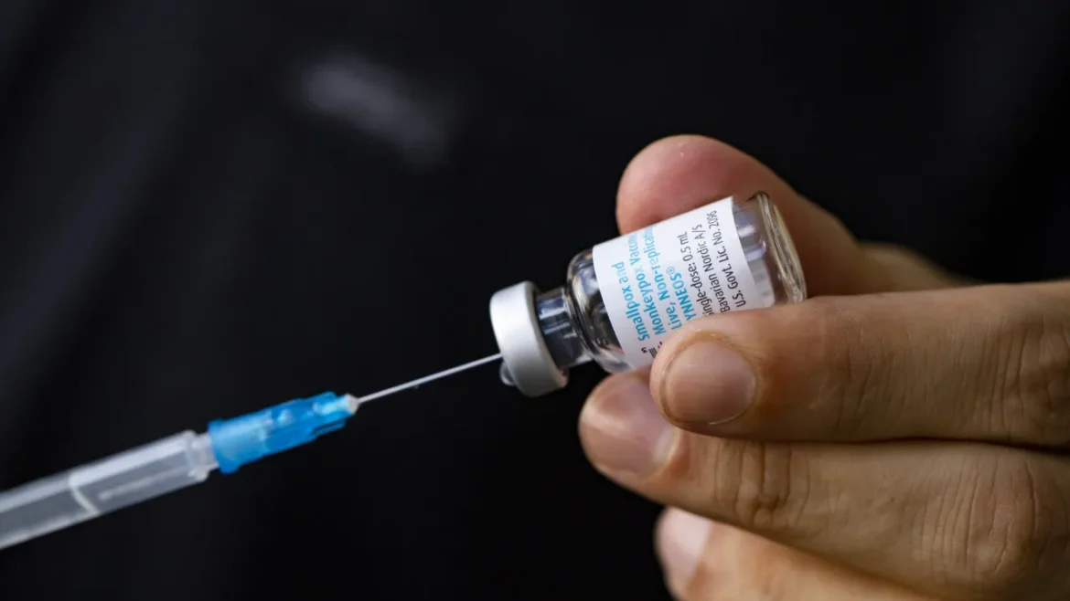 Há menos casos de mpox em África, mas ainda são precisas vacinas