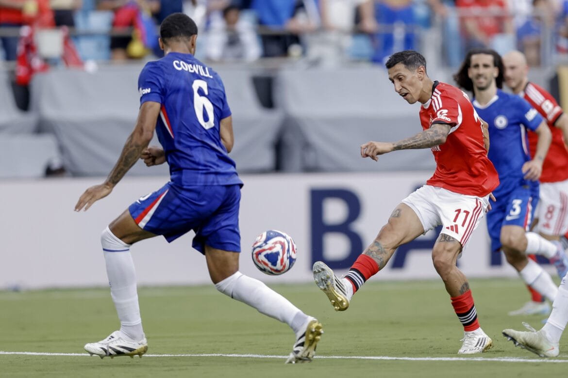 Benfica despede-se do Mundial de Clubes com derrota frente ao Chelsea. Veja os golos