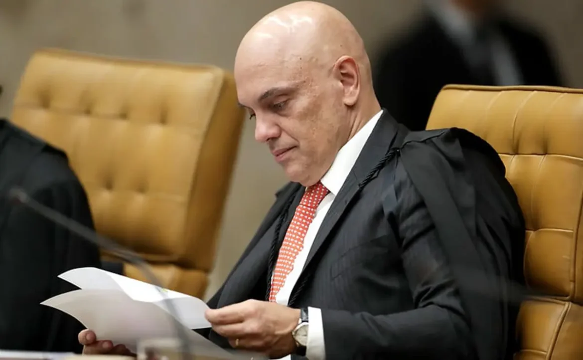 Moraes determina novo inquérito contra Zambelli para apurar coação e obstrução de investigação