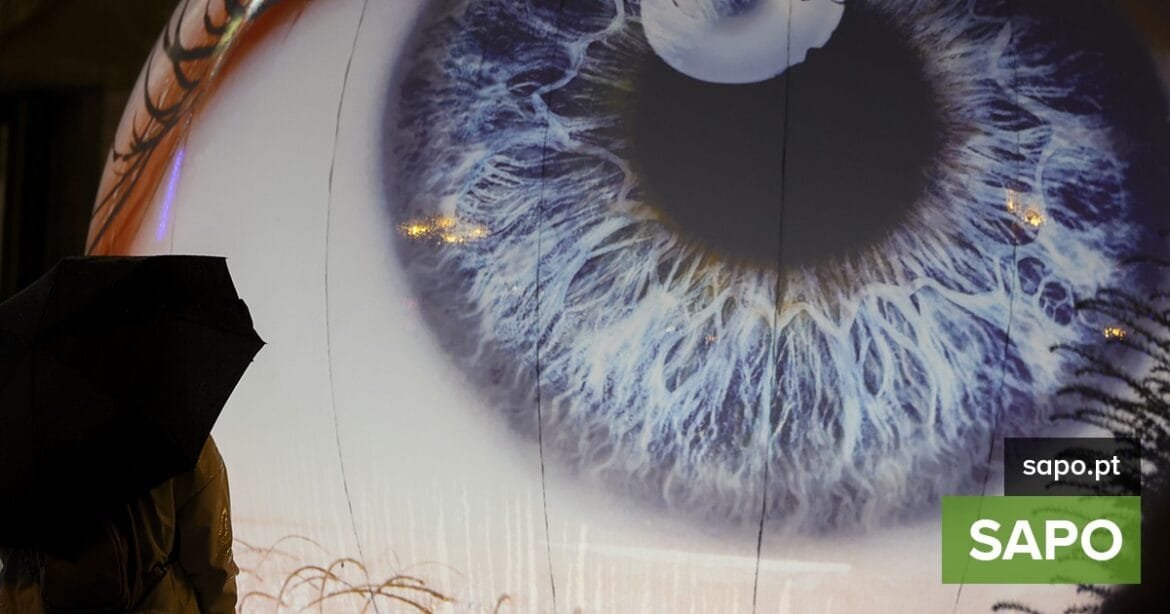 Hong Kong usa IA para prever riscos de Alzheimer através de imagens da retina