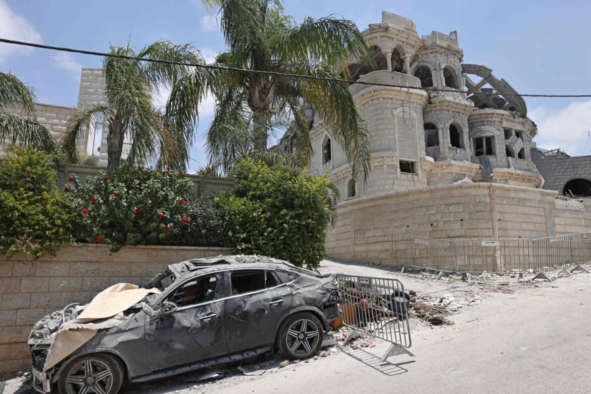 Ataque dos EUA n&atilde;o destruiu programa nuclear iraniano, mas atrasou-o alguns meses