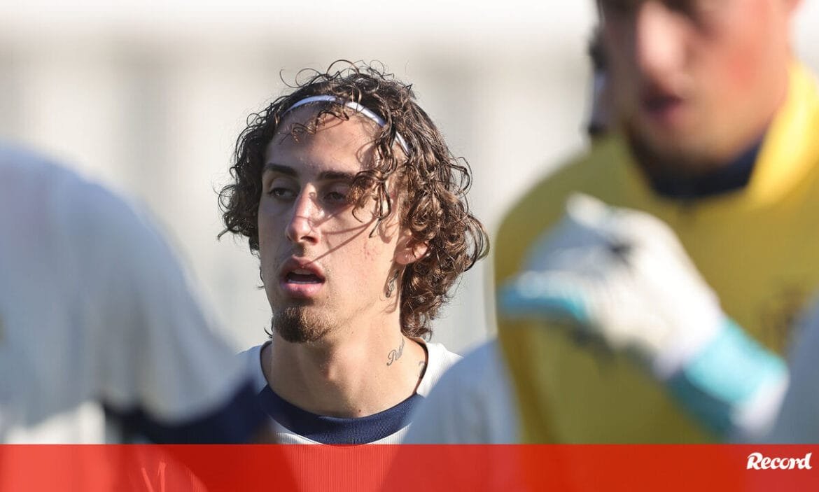 Fábio Silva de fora do Europeu de Sub-21