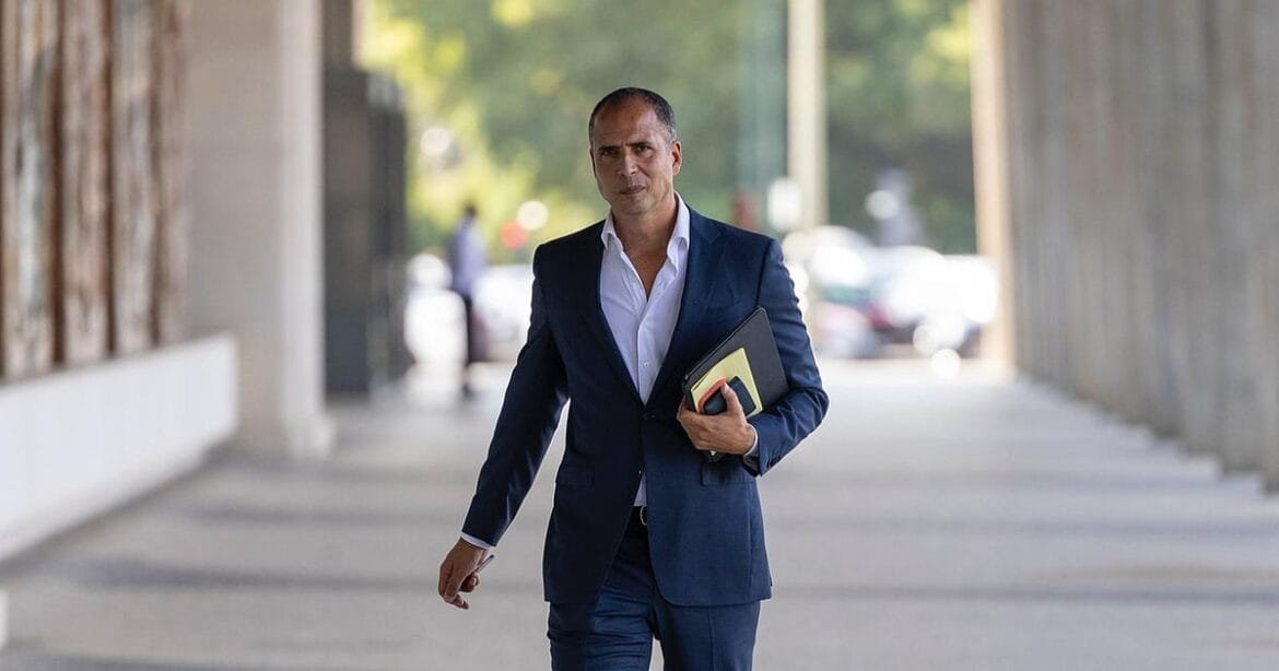 Caso Anjos vs. Joana Marques. Ricardo Araújo Pereira: eventual condenação da humorista seria uma "catástrofe"