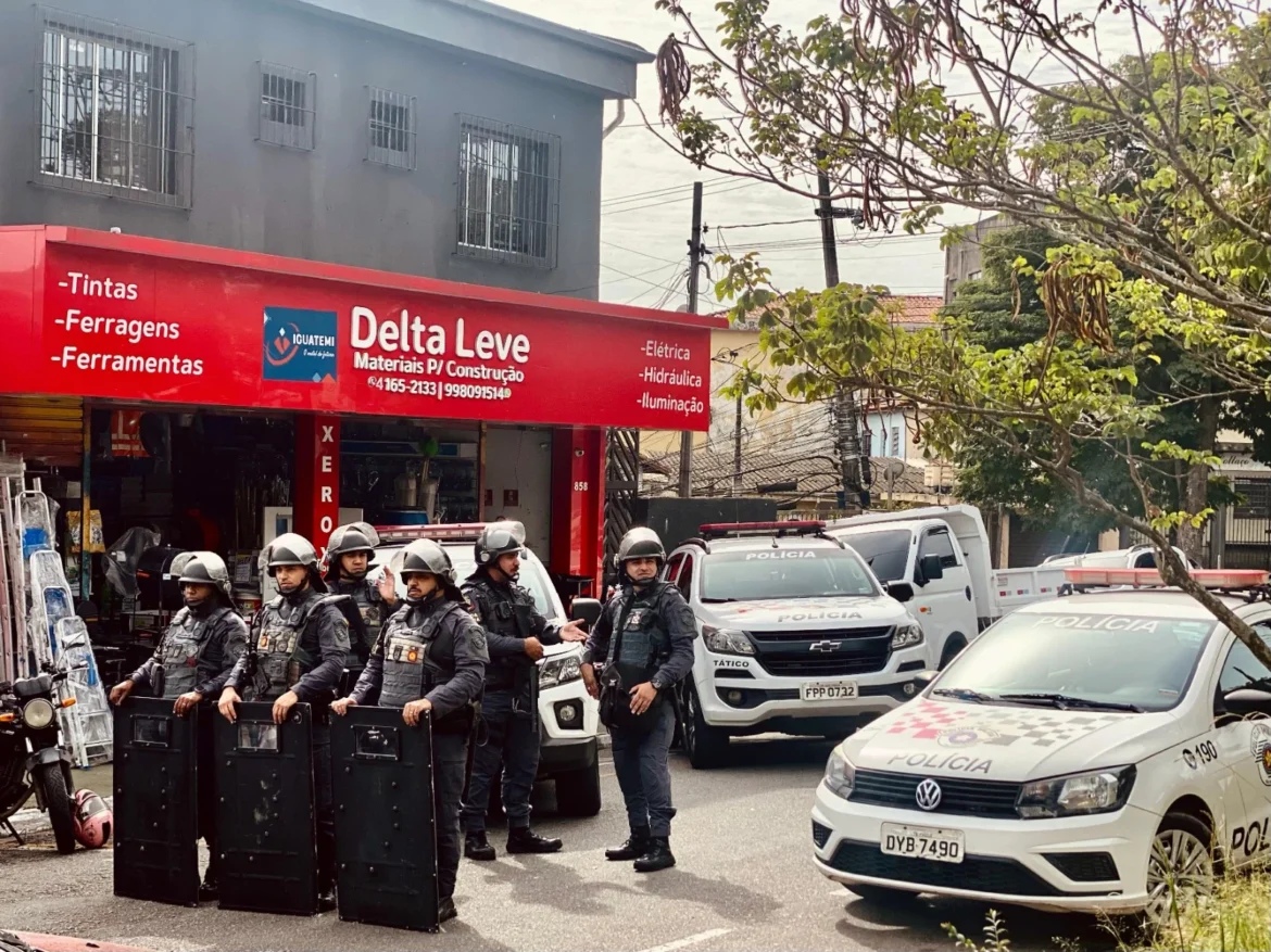 MTST denuncia repressão violenta da PM de SP em ato na prefeitura de Itapecerica da Serra - ICL Notícias