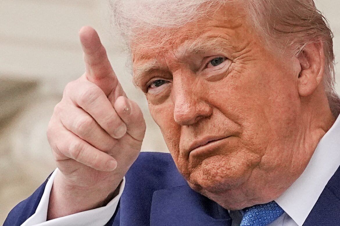 China promete defender direitos de alunos em proibições de Trump