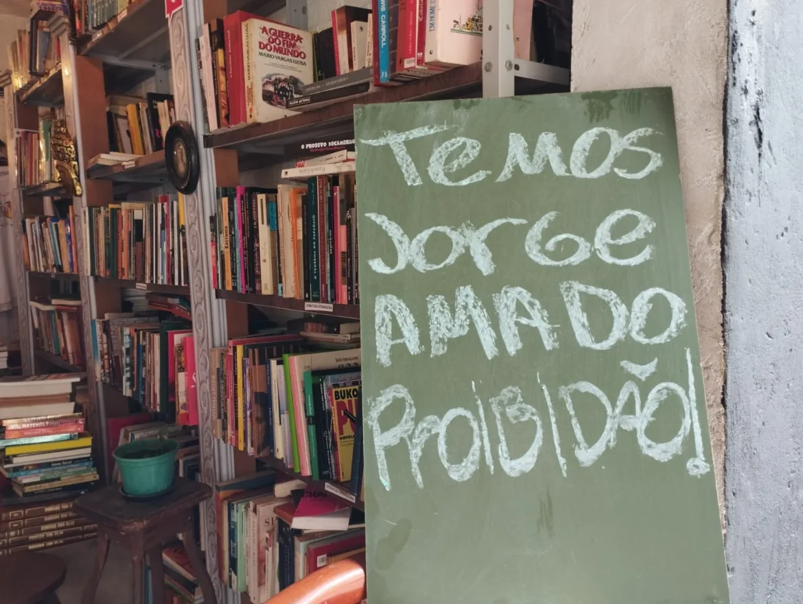 'Jorge Amado proibidão': Sebo protesta contra tentativa de censura de Capitães da Areia - ICL Notícias